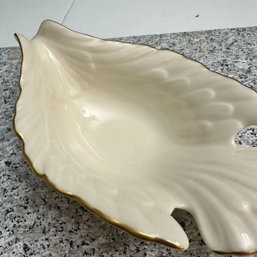 Lenox Classic Dove Dish Candy Trinket Dish Hand decorated With 24k Gold Vintage‎